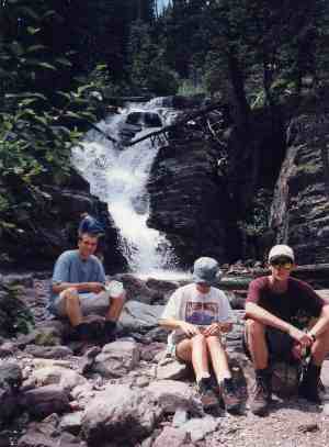 Kentucky Day Hiking : Lunch at Waterfalls